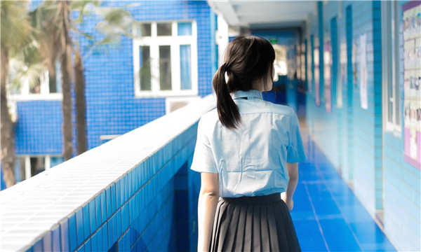 官渡如何找到一个可以帮助我生孩子的女人？